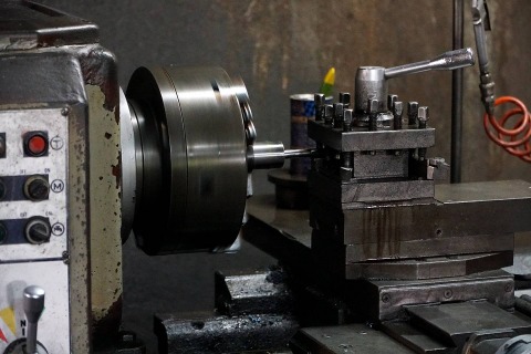 เครื่องกลึง